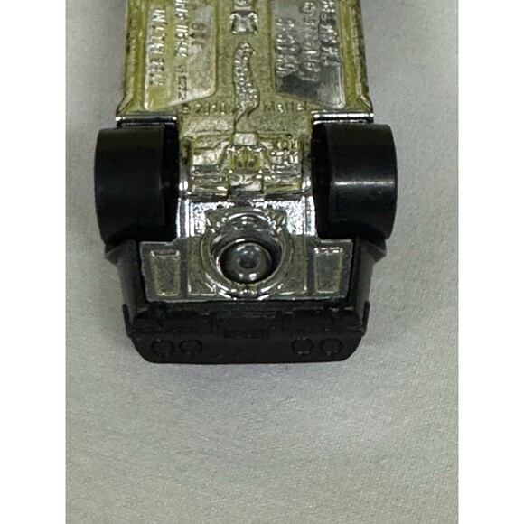 Hot Wheels '69 Corvette-Black w/Gold Graphic Flames-Muscle Car 2010 Collection - Picture 10 of 13